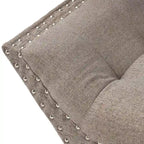 Banc ottoman en tissu capitonné avec clous décoratifs – Pieds inclinés, motif géométrique