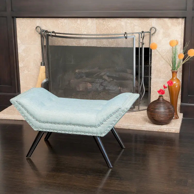 Banc ottoman en tissu capitonné avec clous décoratifs – Pieds inclinés, motif géométrique