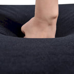 Méridienne en velours touffeté – Accoudoir droit, cloutée, pieds en bois massif, 113 kg