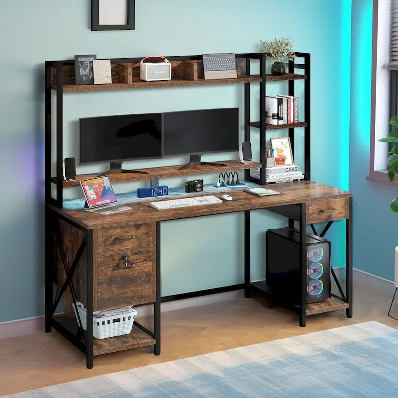 Bureau gaming informatique 150 cm avec huche, étagère, lumières RVB et 3 tiroirs