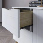 Buffet moderne et luxueux aux lignes épurées avec 4 tiroirs et 2 placards, pieds dorés