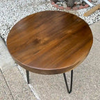 Table d'appoint en teck massif à bord brut – Table de chevet en bois naturel avec pieds en fer