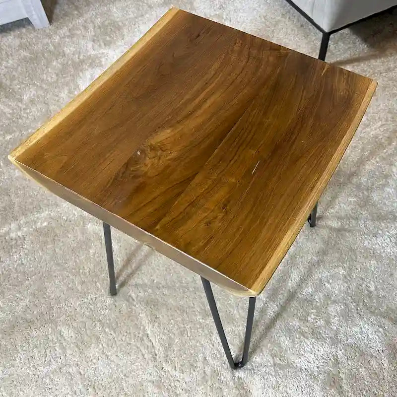 Table d'appoint en teck massif à bord brut – Table de chevet en bois naturel avec pieds en fer